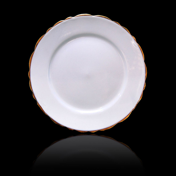 Flat porcelain plates white with gilding diameter 174 mm - Porcelain tableware