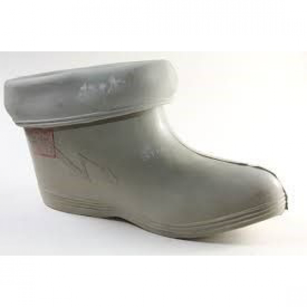 Dielectric boots