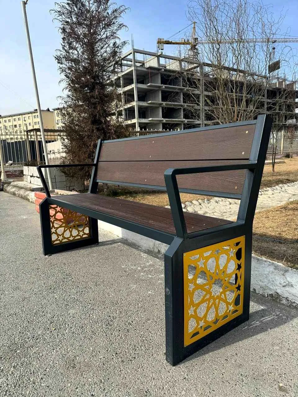 Скамейка со спинкой