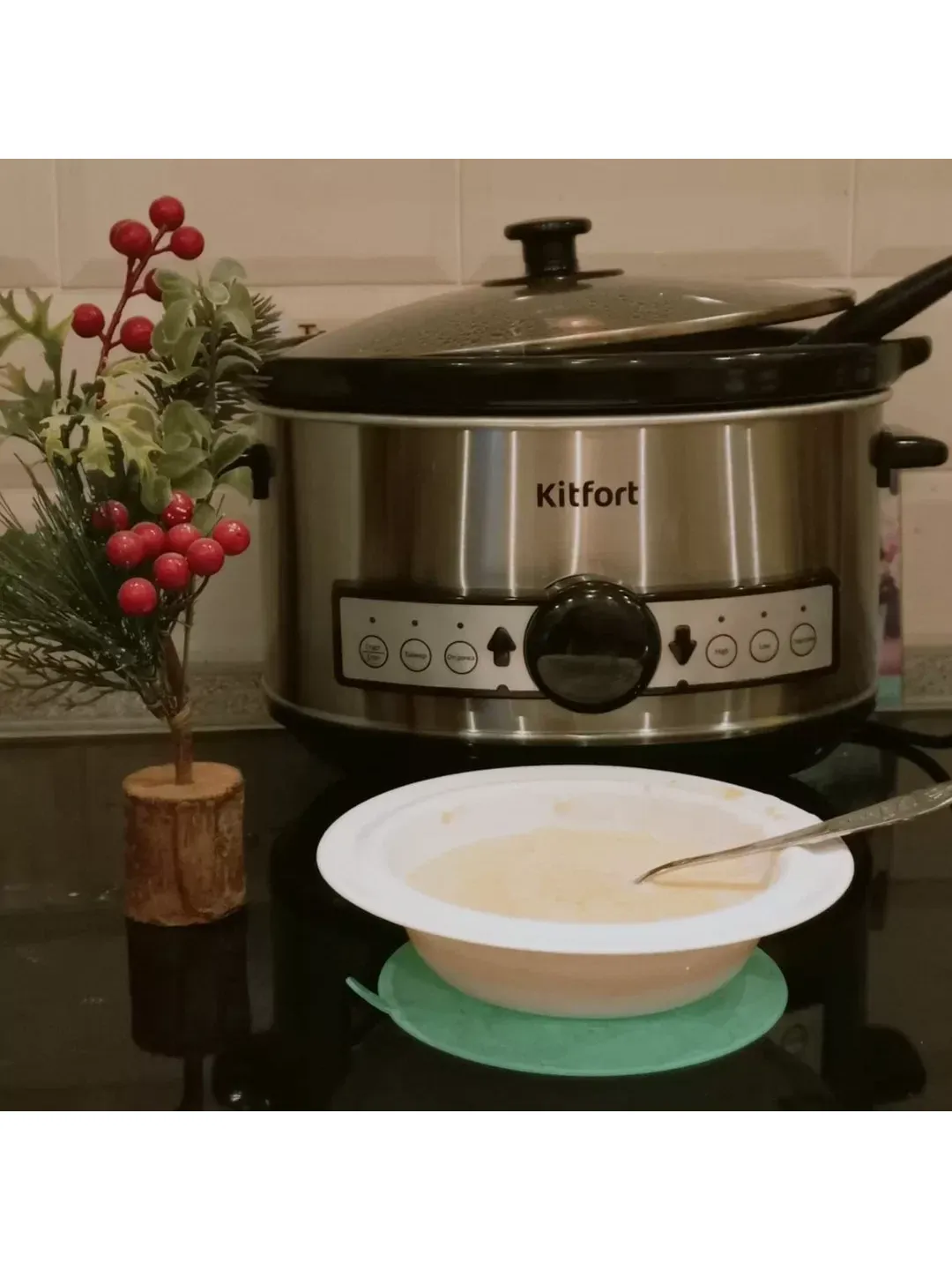 Slow cooker Kitfort KT-212, 200 W, pot capacity 3.5 l — photo 2