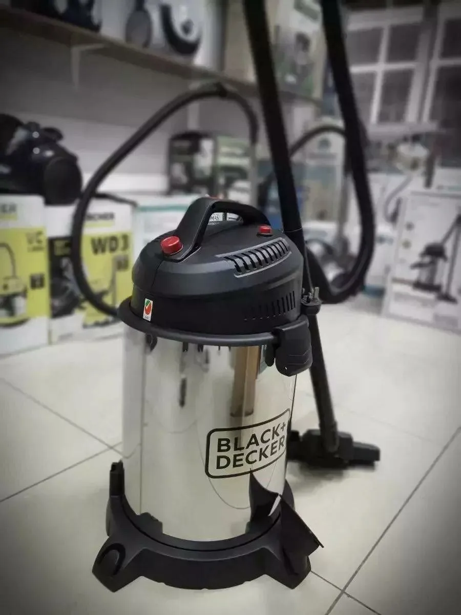 Professional vacuum cleaner from BLACK DECKER for 30 liters — photo 3