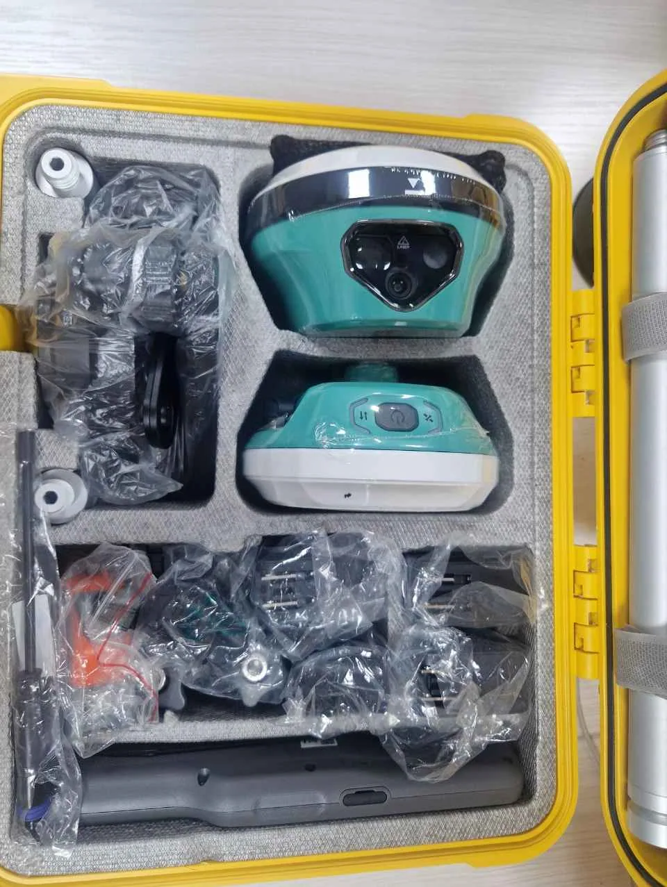 GNSS STEC SV1 基站 + STEC SDI 流动站套件