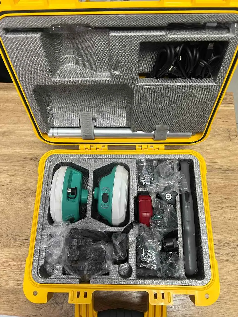 GNSS STEC SV1 基站 + 流动站套装