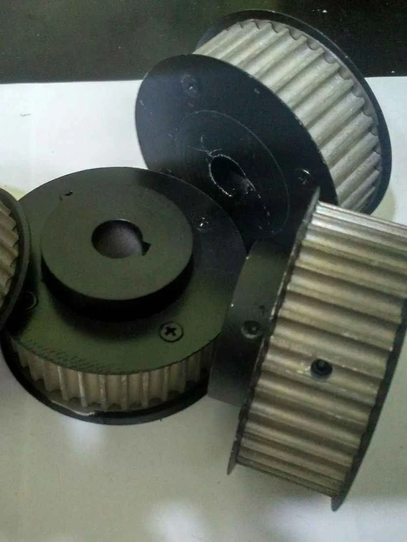 Toothed pulleys