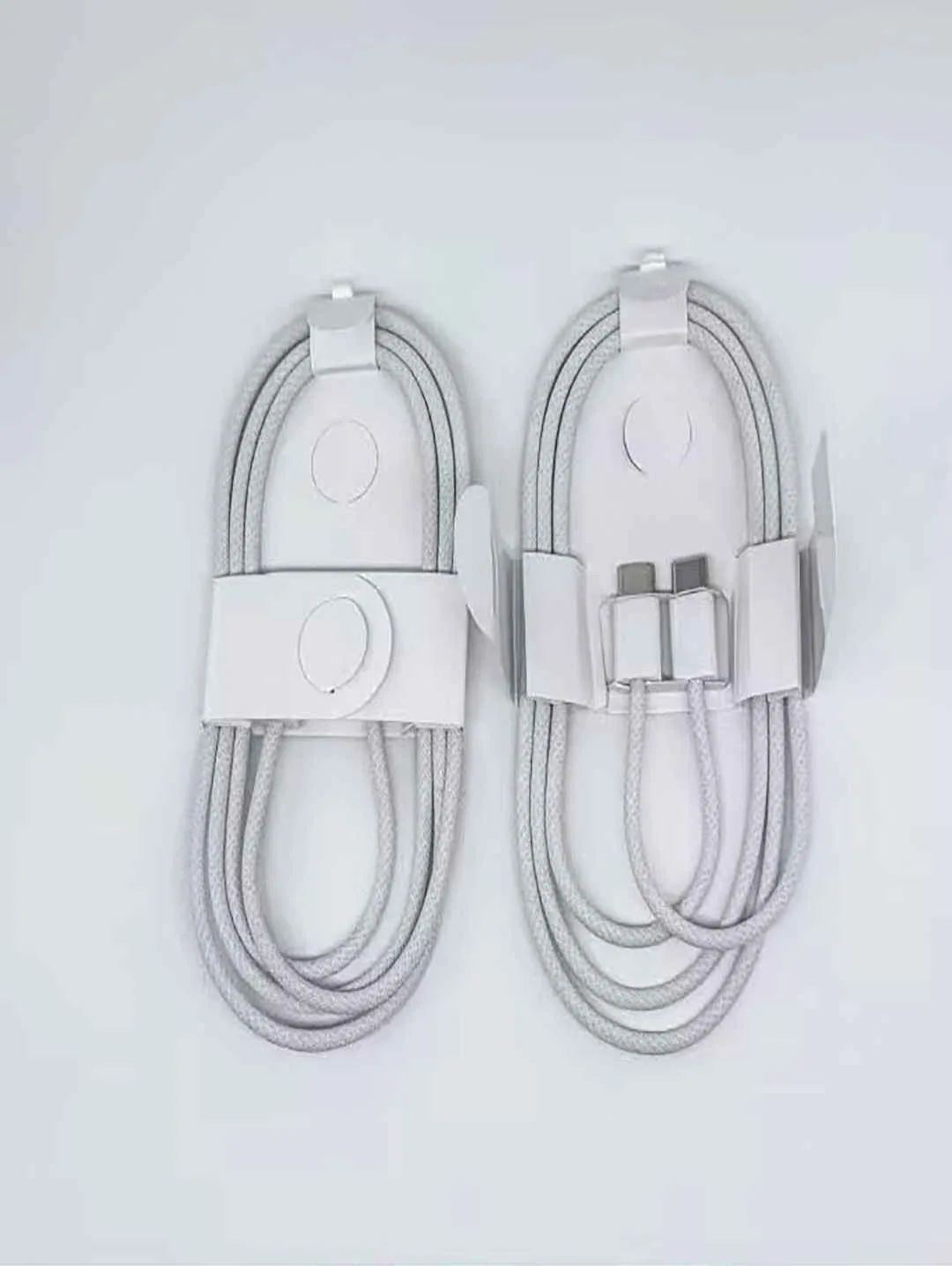 USB-C 转 USB-C 60W 数据线，1 米 – 为新一代设备提供时尚、强大和可靠的性能