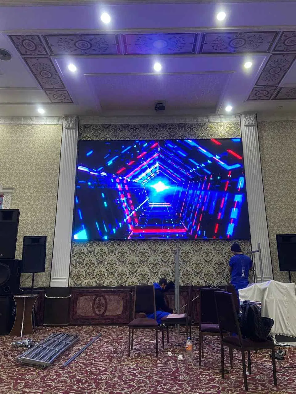 LED显示器